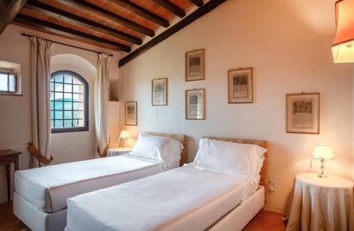 Santo Stefano A Tizzano House | Castello di Montemasso B&B