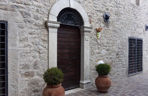 Izzalini Apartment | Castello Izzalini Todi Resort "Apt 6"