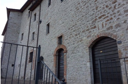 Izzalini Apartment | Castello Izzalini Todi Resort "Apt 3"