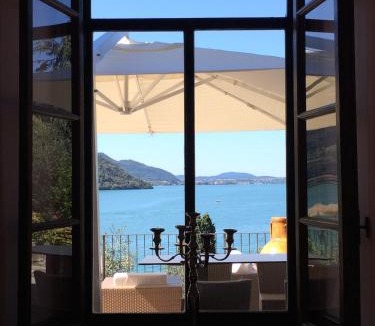 Peschiera Maraglio Apartment | Castello Oldofredi