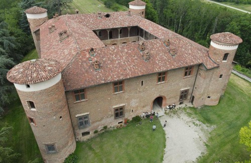 Arignano House | Castello Quattro Torri
