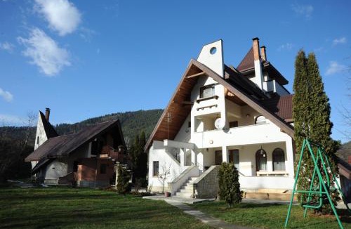 Pangarati Bed & Breakfast | Castelul de Smarald