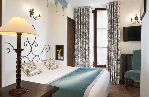 Arsenal Hotel | Castex Hotel