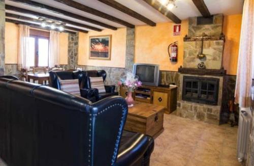 Sasamon House | Castillo Goyito