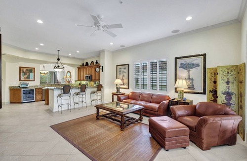 North Naples Condo | Castillo in Tiburon - Luxury Penthouse