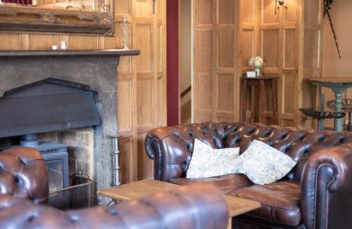 Sibford Gower Hotel | Castle At Edgehill