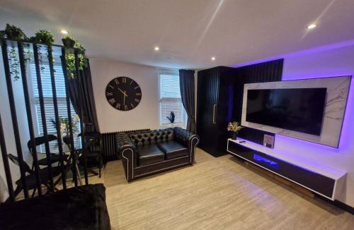 Rothesay Apartment | Castle Den