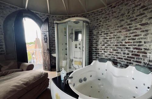 Centurion Bed & Breakfast | Castle Home