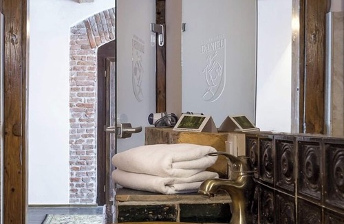 Talisoara Hotel | Castle Hotel Daniel