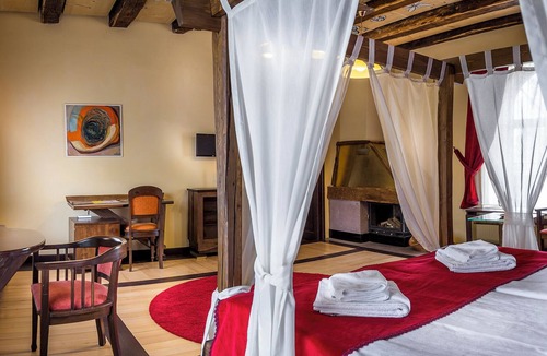 Talisoara Hotel | Castle Hotel Daniel