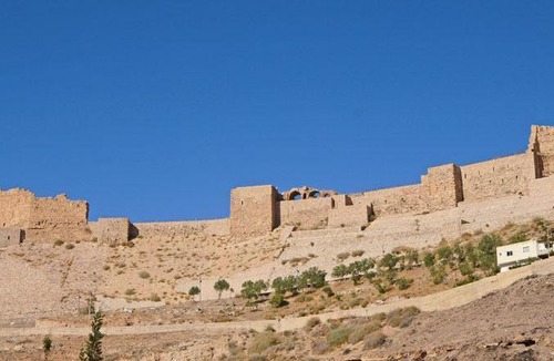 Al-Karak Apartment | Castle house
