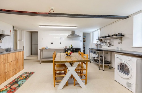 Nether Stowey House | Castle of Comfort - Nine Bedroom House, Sleeps 18