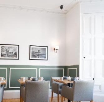 Tollcross Bed & Breakfast | Castle Park Guest House