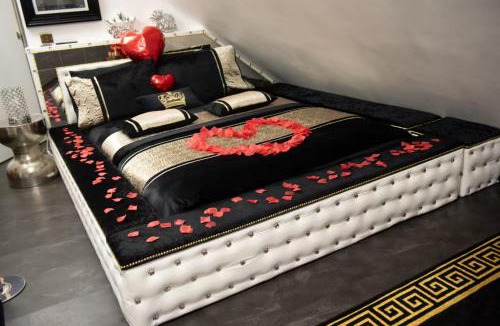 Bilston House | Castle Queen