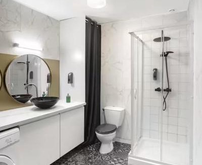 Carrouges Apartment | Castle View Bright Duplex