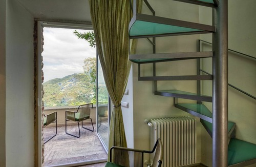 Santa Lucia Villa | Castle with pool and sea views for 6 People