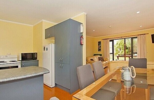 Matarangi House | Castleview Getaway Matarangi - Matarangi Home