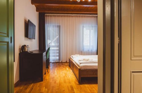 Harghita-Bai House | Castor