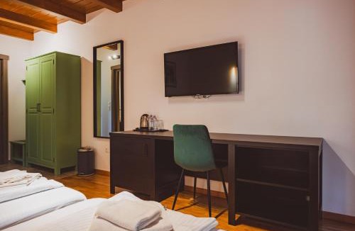 Harghita-Bai House | Castor