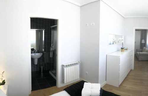 Castro Urdiales Apartment | Castro Holidays - Vistas Mar y Monte Céntrico Garaje Gratis