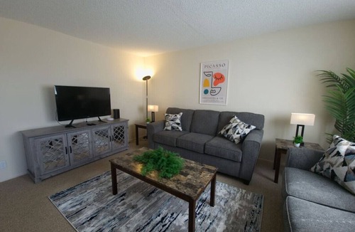 Old San Leandro Apartment | Castro Place Apartment in Downtown San Leandro