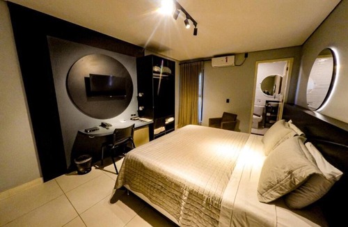 Telemaco Borba Hotel | Castro's Hotel