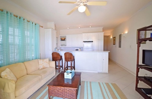 Saint Lawrence Apartment | Casual Beachfront 1-Bed with Pool