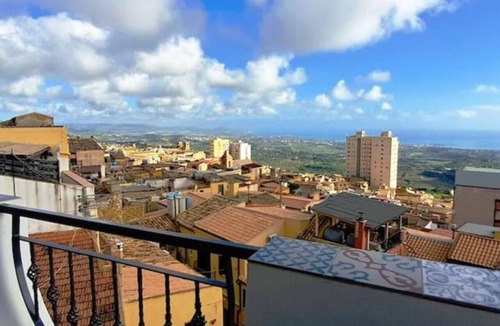 Agrigento Apartment | Casuzza at the Cathedral with a view of the Valley of the Temples, within walking distance of the Cathedral!