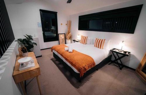 Coffs Harbour House | Catalyst Retreat - Stylish, Pets, Accessible, Sauna