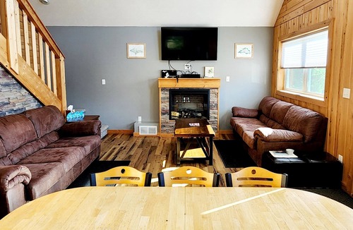Shingleton House | Catchin Crickets near Pictured Rocks and ATV Trails!
