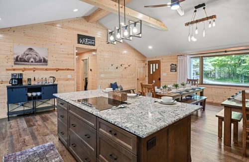Eagle River Cabin | Catfish Hideaway Estate
