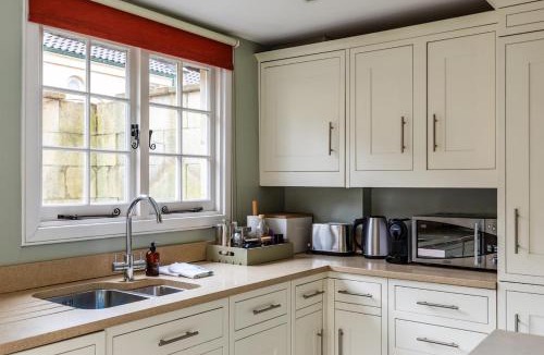 Upper Town Apartment | Catharine Place - Elegant Central 1-Bed Gem with Private Garden