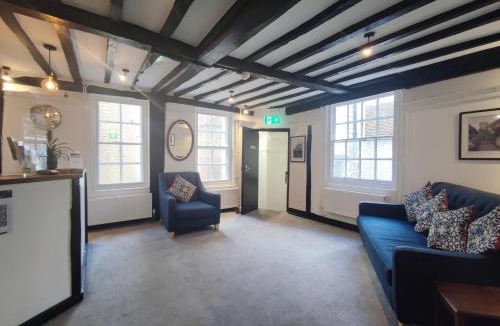 Canterbury Hotel | Cathedral Gate