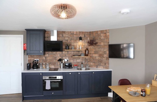 Spetchley Apartment | Cathedral Superior Apartment