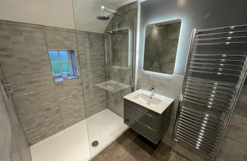 Tideswell House | Cathedral View