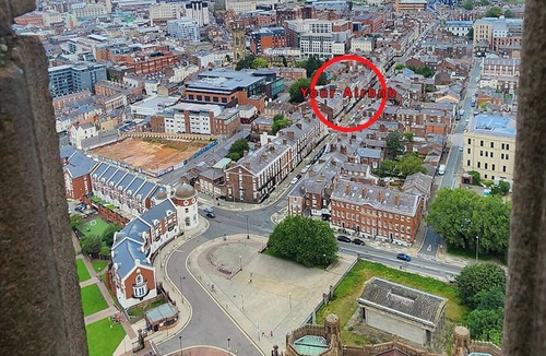 Hope Street Apartment | Cathedral Views | Heart of City | Communal Laundry