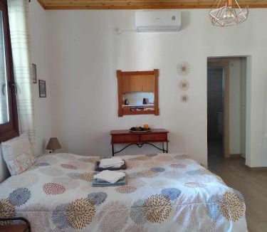 Sipiada Apartment | Catherine's Studio