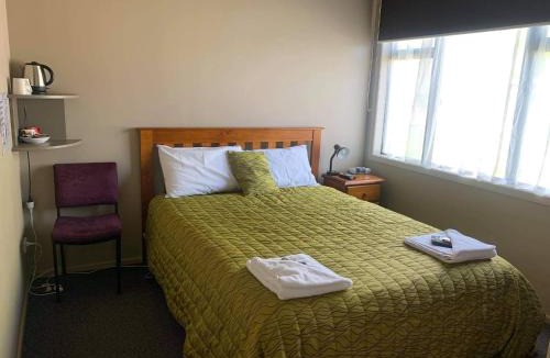 Owaka Hotel | Catlins Inn