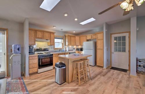 Cornwallville House | Catskills Mtn Retreat w/Panoramic View & Fire Pit