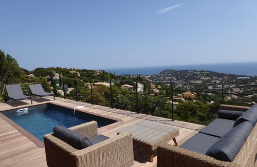 Cavalaire-sur-Mer Villa | CAVALAIRE - BEAUTIFUL SEA VIEW - RENOVATED VILLA FACING SOUTH