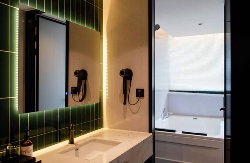 Chongqing Hotel | Cavalier Hotel