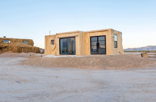 Beryl Junction House | Cave Lux 2