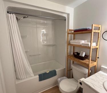 Cavendish Resort | Cavendish Lodge & Cottages