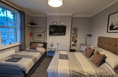 Reading House | Caversham Lodge