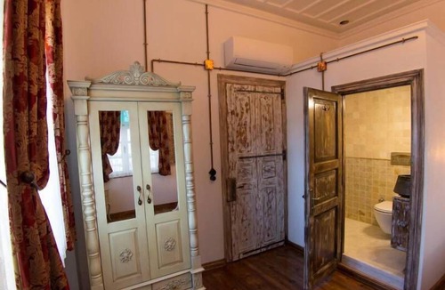 Ayvalik City Center Hotel | CavliHane 1885