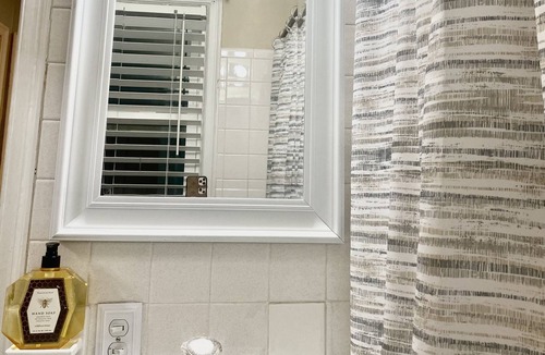 Cayce House | Cayce Corral Unit B 2 bed 1 Bath