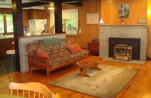 Ithaca House | Cayuga Lakefront Cottage, Ten Minutes To Ithaca Or Trumansburg