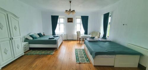 Mosna House | Cazare La Cetate