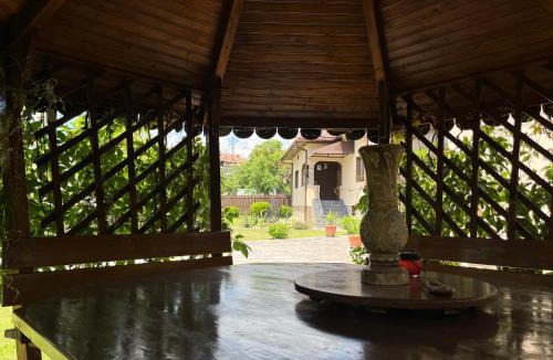Novaci House | Cazare Sandy