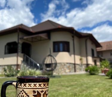Novaci House | Cazare Sandy